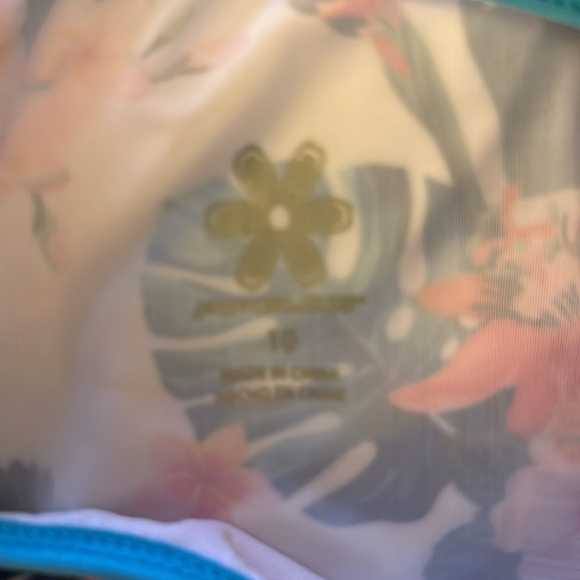 🎁 3/$15 TWO GIRL’S SIZE 10 BATHING SUITS - Picture 10 of 10